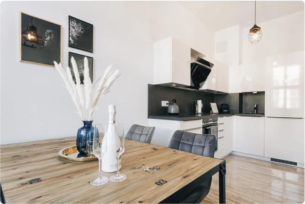 Tip! Zentraler Geht'S Nicht! Premium Apartment In Der Altstadt Dresden Exteriör bild